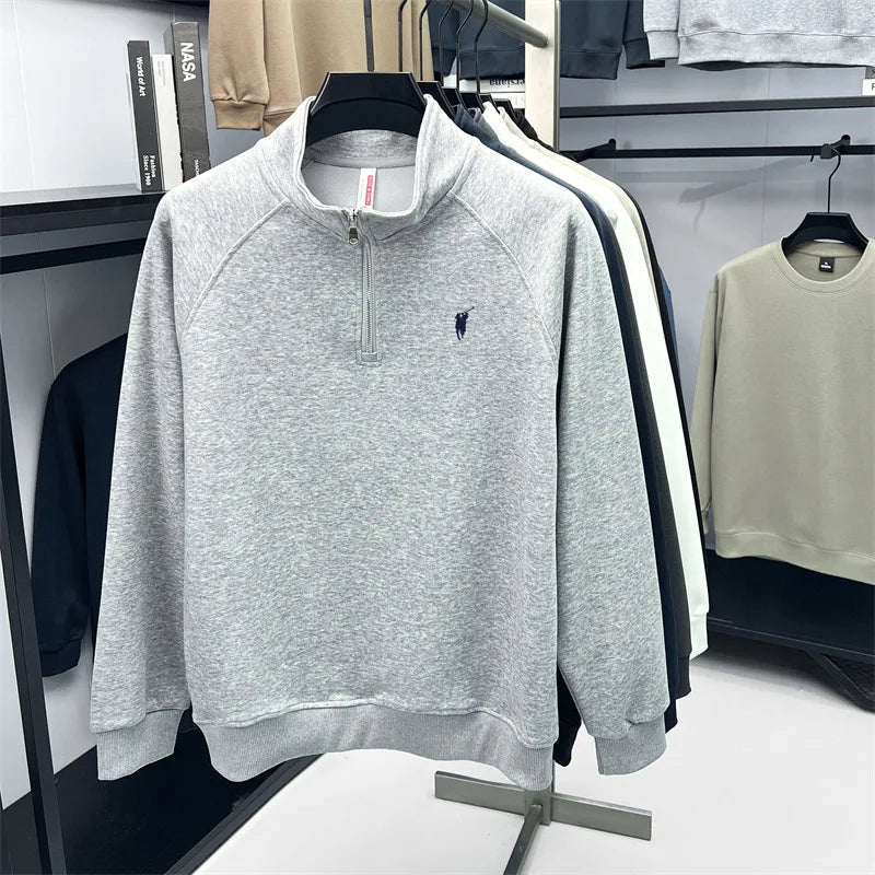 Jaqueta Masculina PlusMen com Meio Zíper e Gola Polo