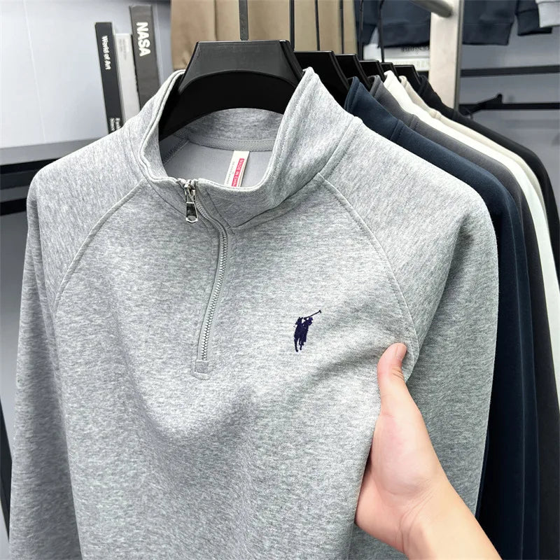 Jaqueta Masculina PlusMen com Meio Zíper e Gola Polo