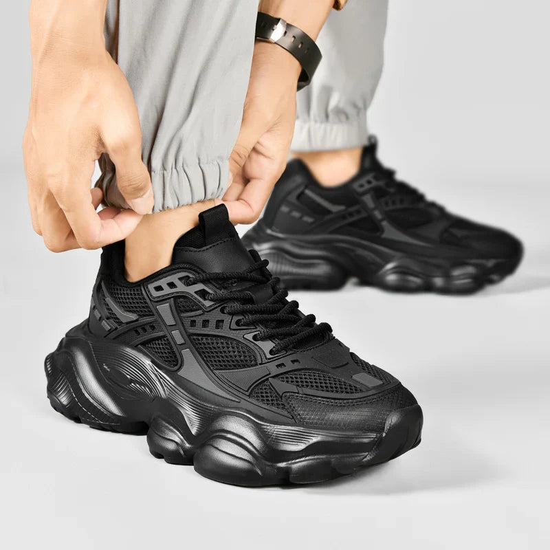 Tênis Masculino Casual Preto com Plataforma 2025